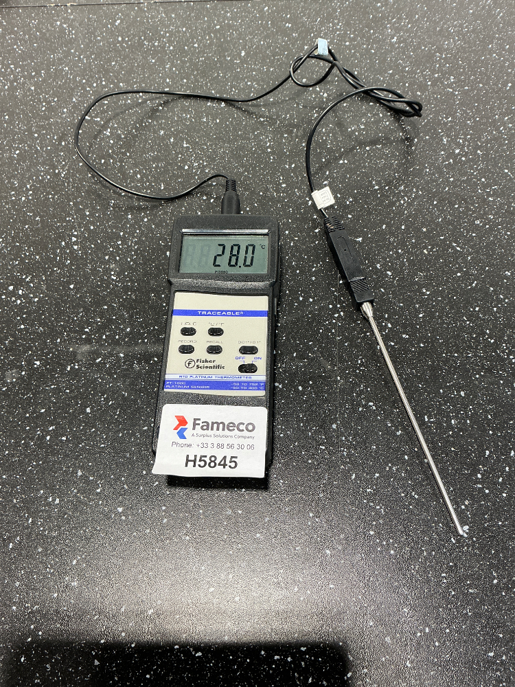 Image of Fisher Scientific TRACEABLE RTD PLATINUM THERMOMETER